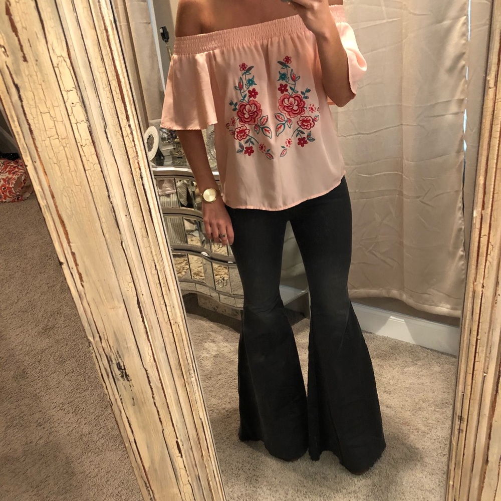 Pink off the shoulder floral embroidered top